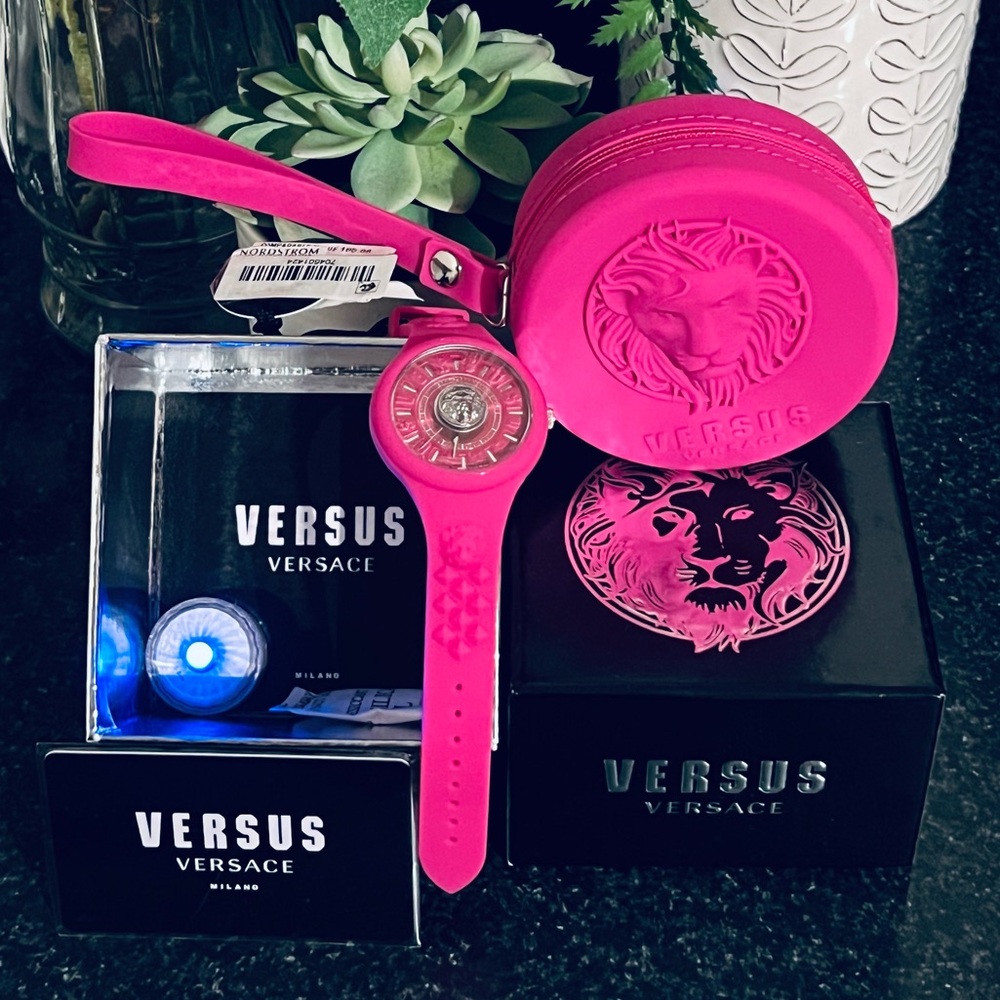 Versus Versace Silicone Watch with Matching Round Case NWT - Picture 3 of 5